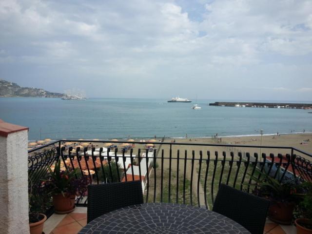 Apartments Mikros Giardini Naxos Dış mekan fotoğraf